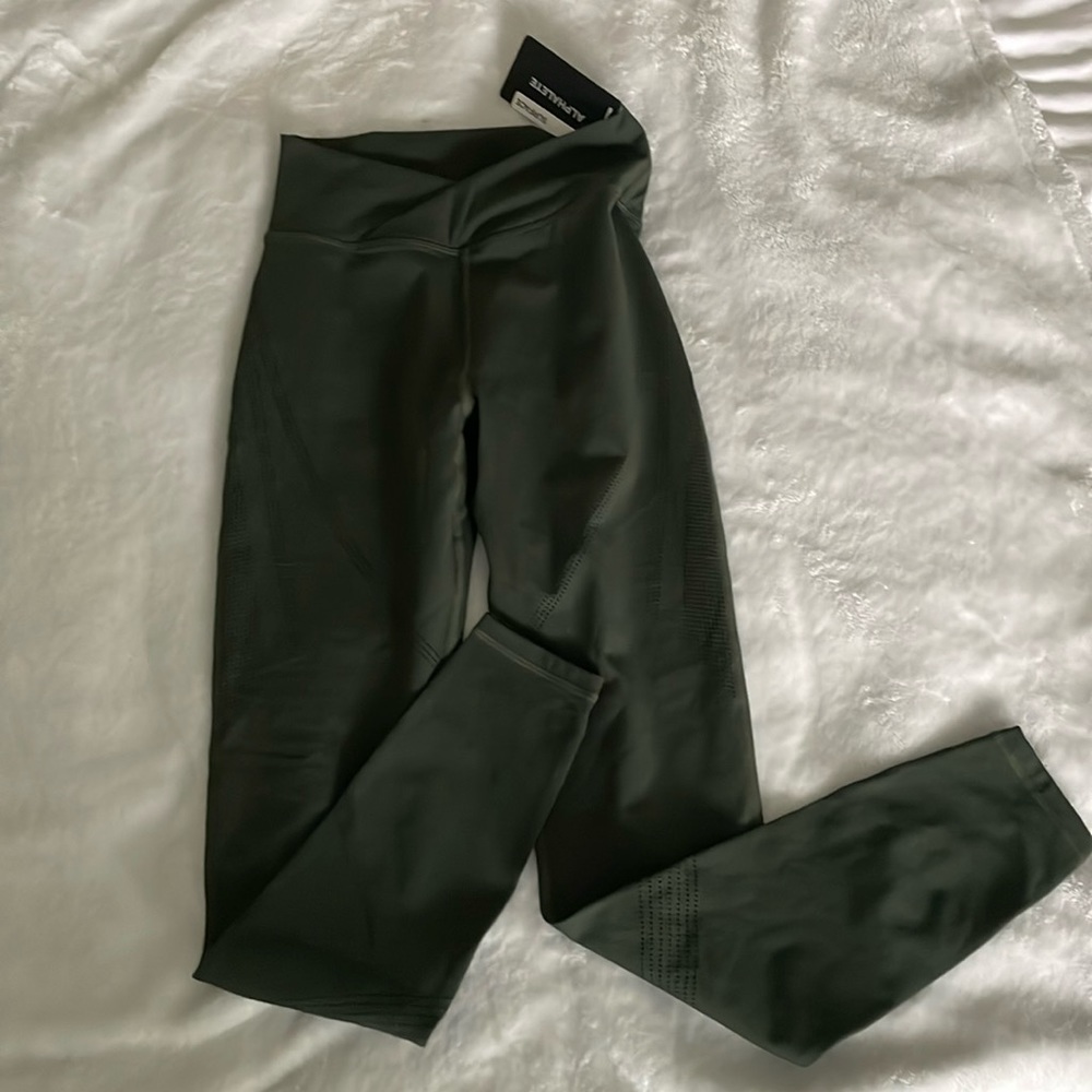 Alphalete Surface Path Laser Cut Leggings
